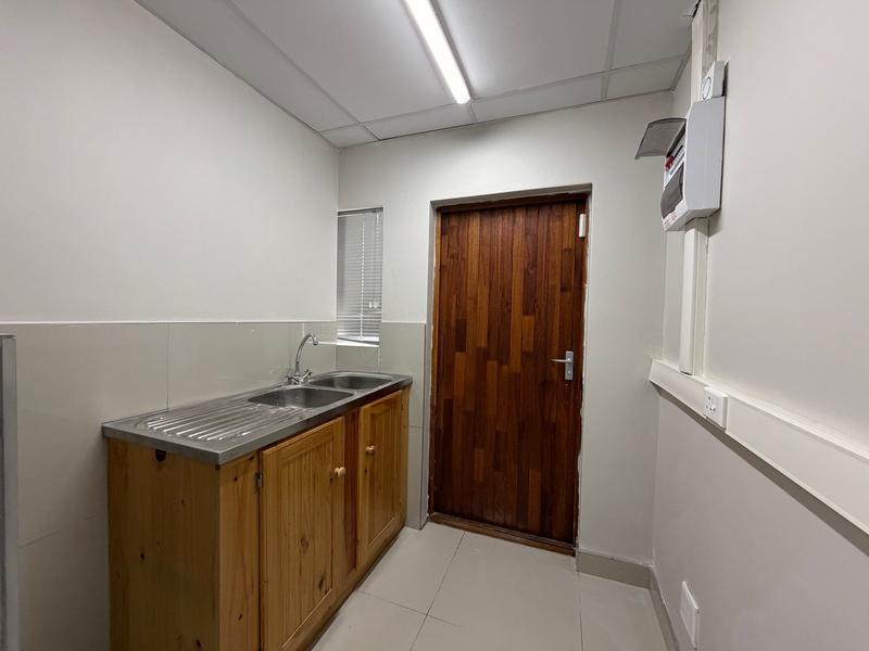 To Let Commercial Property for Rent in Mount Pleasant Eastern Cape